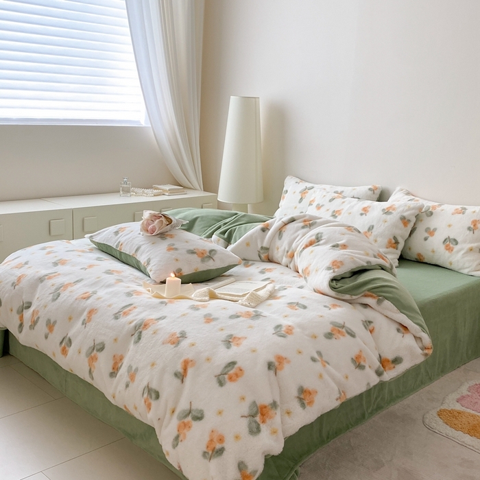 91家纺网 家纺一手货源 找家纺 潘朵拉 2023新款秋冬ins韩风专版印花保暖兔兔毛绒四件套 梨花