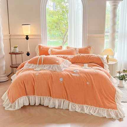 91家纺网 家纺一手货源 找家纺 （总）可以家居 2023新款高克重牛奶绒绣花花边款四件套汇总