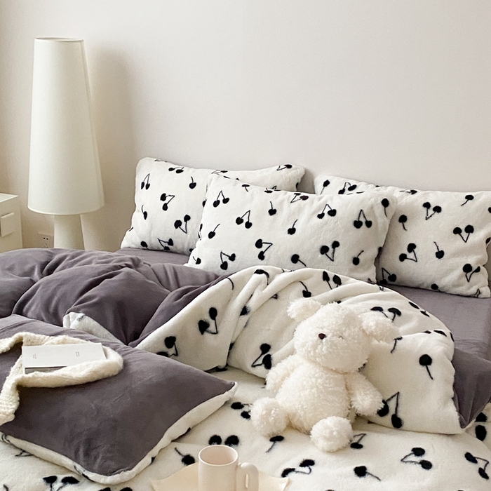 91家纺网 家纺一手货源 找家纺 潘朵拉 2023新款秋冬ins韩风专版印花保暖兔兔毛绒四件套 松岛