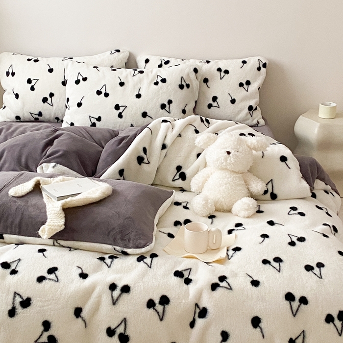 91家纺网 家纺一手货源 找家纺 潘朵拉 2023新款秋冬ins韩风专版印花保暖兔兔毛绒四件套 松岛