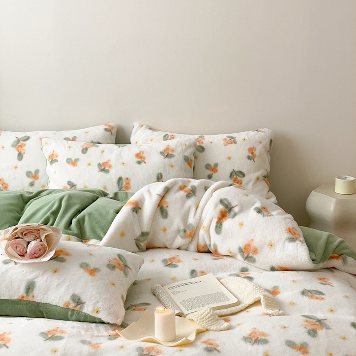 91家纺网 家纺一手货源 找家纺 潘朵拉 2023新款秋冬ins韩风专版印花保暖兔兔毛绒四件套 梨花