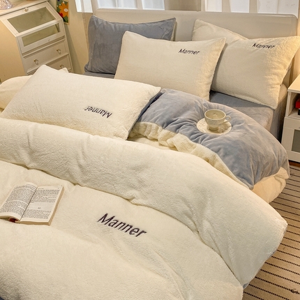 91家纺网 家纺一手货源 找家纺 （总）梦幻之城 2023新款北极绒+牛奶绒双拼刺绣款四件套-凯勒