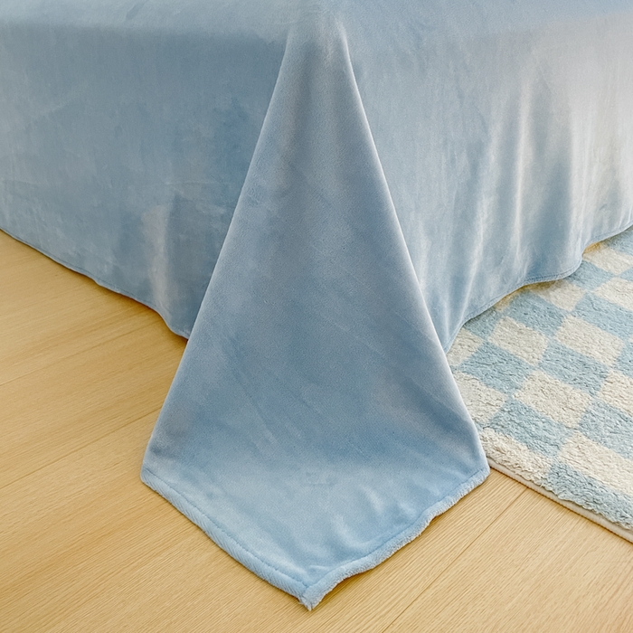 91家纺网 家纺一手货源 找家纺 安哆啦家纺 2024新款牛奶绒三角针四件套 太空人