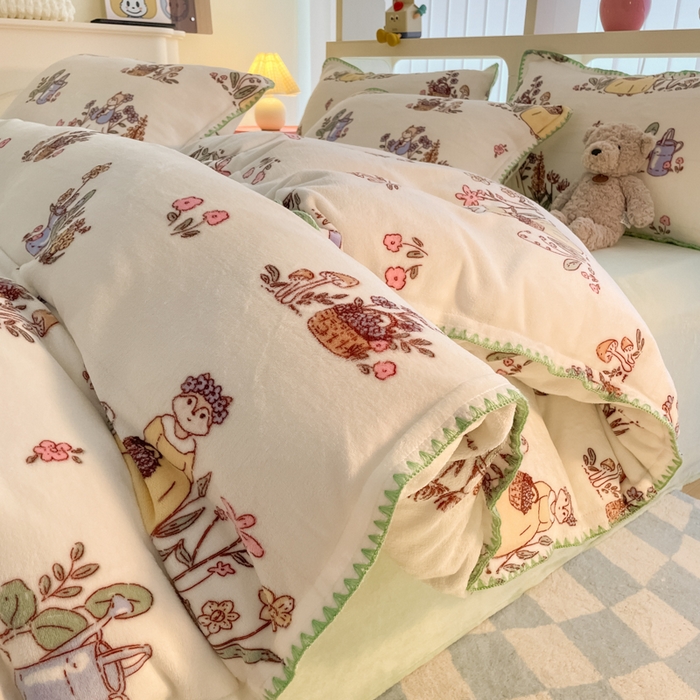 91家纺网 家纺一手货源 找家纺 安哆啦家纺 2024新款牛奶绒三角针四件套 狐狸小姐的花园