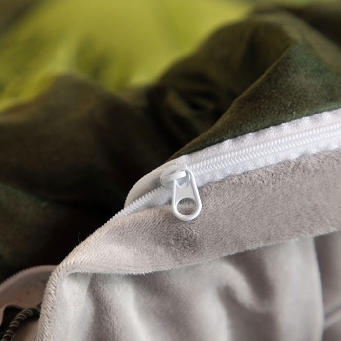 91家纺网 家纺一手货源 找家纺 色鬼 2023新款网红款潮牌婴儿绒宝宝绒印花牛奶绒四件套 复古绿