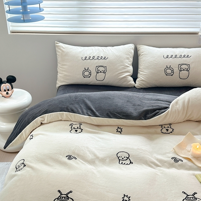 91家纺网 家纺一手货源 找家纺 （总）星期八 2023新款牛奶绒毛巾绣四件套