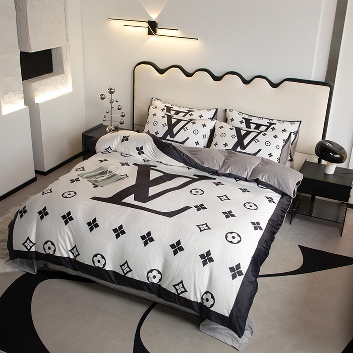 91家纺网 家纺一手货源 找家纺 色鬼 2023新款网红款潮牌婴儿绒宝宝绒印花牛奶绒四件套 经典威