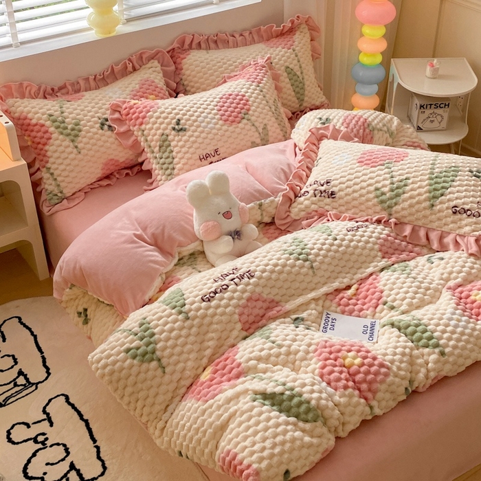 91家纺网 家纺一手货源 找家纺 星座 2025新款豆豆绒金龟绒四件套 粉郁金香