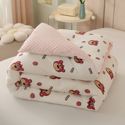 91家纺网 家纺一手货源 找家纺 薇玛仕 2023新款A类针织棉3D豆豆绒大豆被 豆豆绒-草莓熊