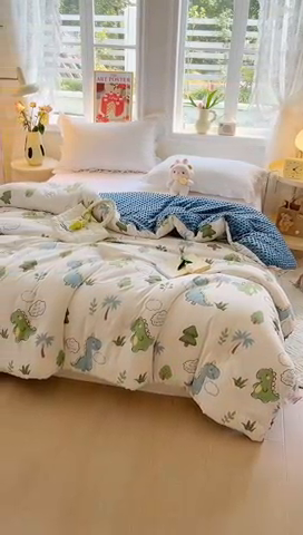 91家纺网 家纺一手货源 找家纺 居易简 2025新款水洗棉双层纱豆豆被 恐龙星球