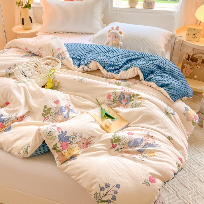 91家纺网 家纺一手货源 找家纺 居易简 2025新款水洗棉双层纱豆豆被 兔sweet