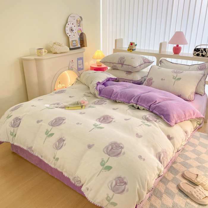 91家纺网 家纺一手货源 找家纺 安哆啦家纺 2024新款牛奶绒三角针四件套 紫色郁金香