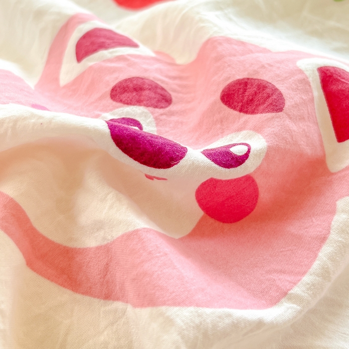 91家纺网 家纺一手货源 找家纺 居易简 2025新款水洗棉双层纱豆豆被 草莓蛋糕