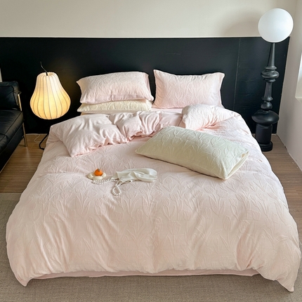 91家纺网 家纺一手货源 找家纺 六巷胡同 2023新款少女心ins郁金香牛奶绒四件套 郁金香-梵音粉