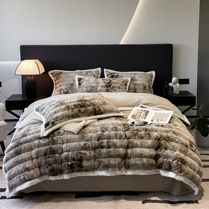 91家纺网 家纺一手货源 找家纺 （总）琪格格纺织 2024新款琪格格A类高档渐变懒兔绒四件套