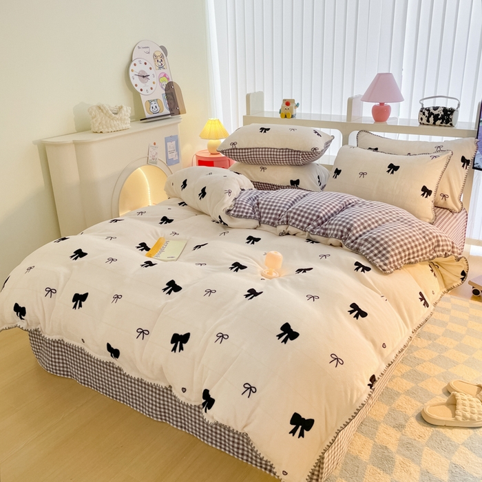 91家纺网 家纺一手货源 找家纺 安哆啦家纺 2024新款牛奶绒三角针四件套 小蝴蝶结