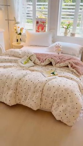91家纺网 家纺一手货源 找家纺 居易简 2025新款水洗棉双层纱豆豆被 小熊院长