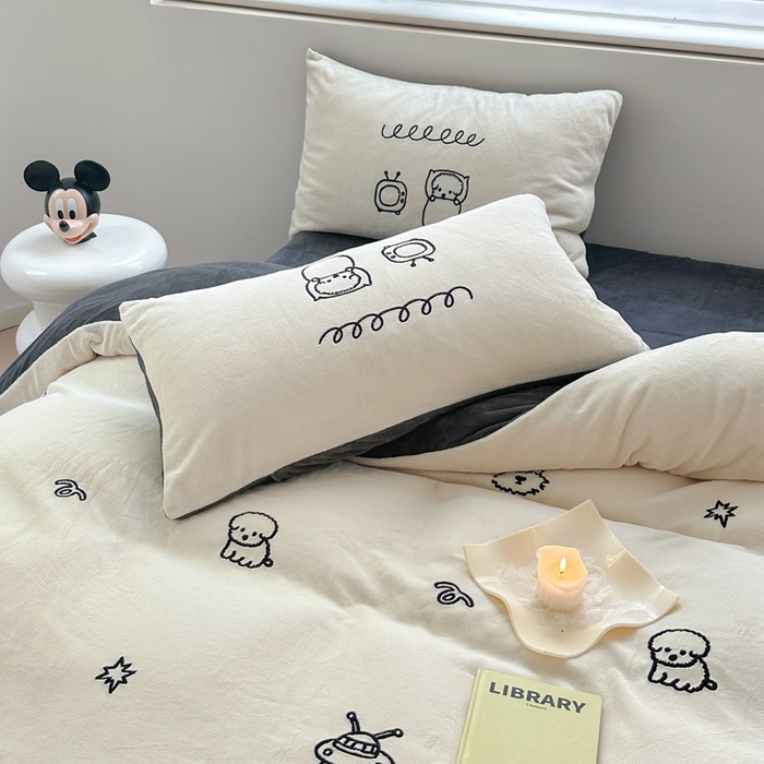 91家纺网 家纺一手货源 找家纺 （总）星期八 2023新款牛奶绒毛巾绣四件套