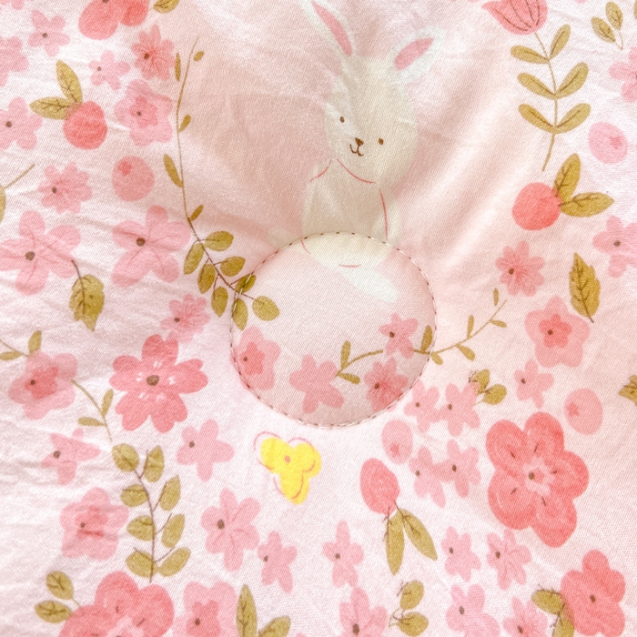 91家纺网 家纺一手货源 找家纺 居易简 2025新款水洗棉双层纱豆豆被 小桃兔兔