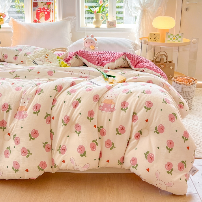 91家纺网 家纺一手货源 找家纺 居易简 2025新款水洗棉双层纱豆豆被 曼塔玫瑰