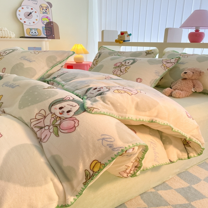 91家纺网 家纺一手货源 找家纺 安哆啦家纺 2024新款牛奶绒三角针四件套 心花怒放