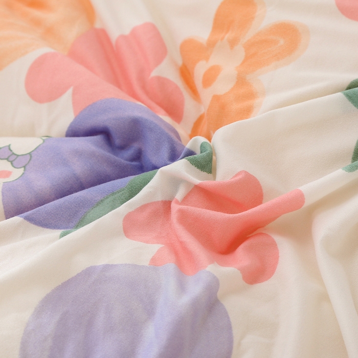 91家纺网 家纺一手货源 找家纺 薇玛仕 2025新款A类牛奶丝针织棉印花大豆被 兔桃桃