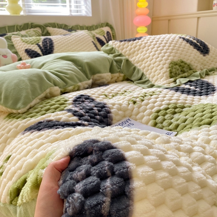 91家纺网 家纺一手货源 找家纺 星座 2025新款豆豆绒金龟绒四件套 郁金香绿