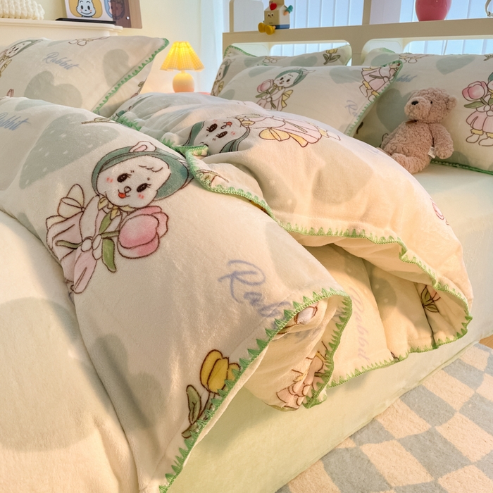 91家纺网 家纺一手货源 找家纺 安哆啦家纺 2024新款牛奶绒三角针四件套 心花怒放