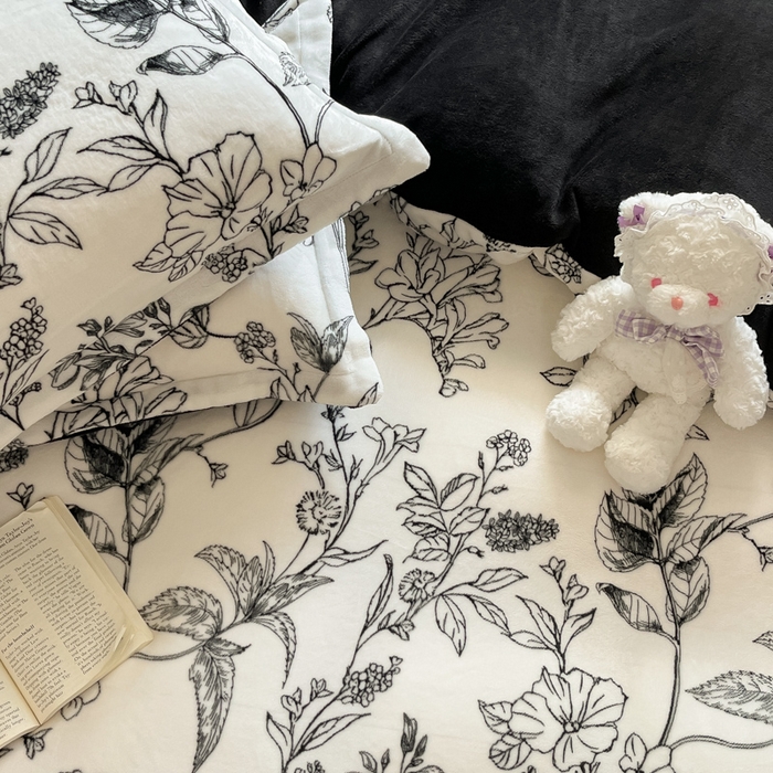 91家纺网 家纺一手货源 找家纺 慕澄家纺 2023新款小清新牛奶绒印花四件套 黑白配