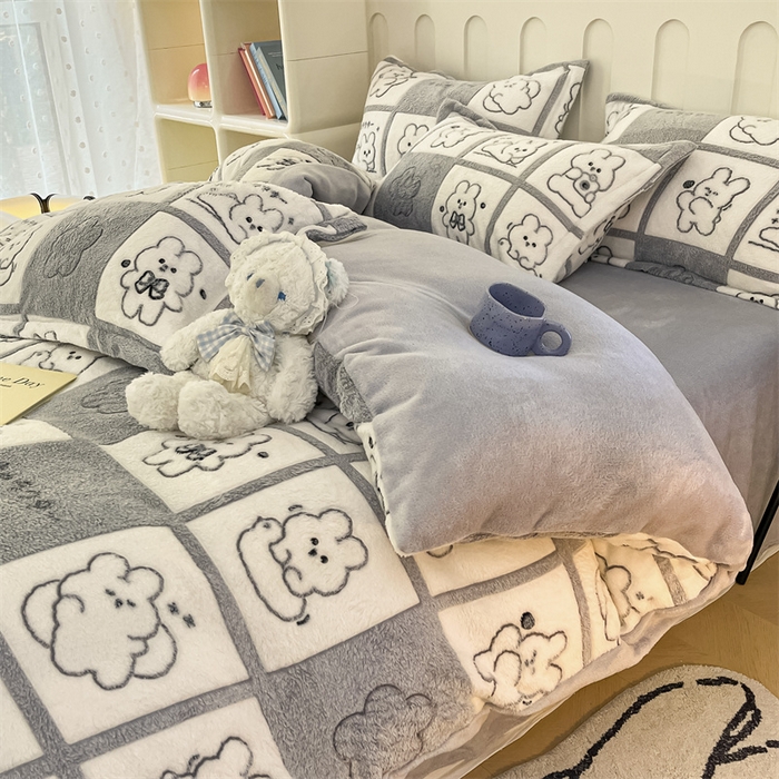 91家纺网 家纺一手货源 找家纺 苏拉家居 2023新款5D雕花雪花绒四件套 兔世界