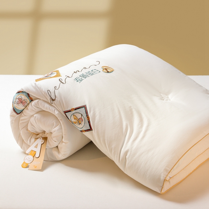 91家纺网 家纺一手货源 找家纺 （总）伊人居2023新款蚕蛹蛋白刺绣大豆被春秋被冬被【直播电商爆款】【来量定做】