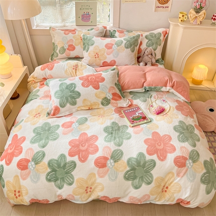 名兮家居 2023新款高克重牛奶绒四件套 倾城