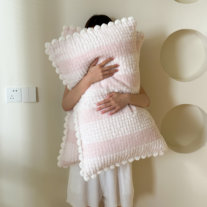 91家纺网 家纺一手货源 找家纺 玛奇朵 2023新款秋冬新品泰兔绒提花-朵以系列四件套 朵以-粉