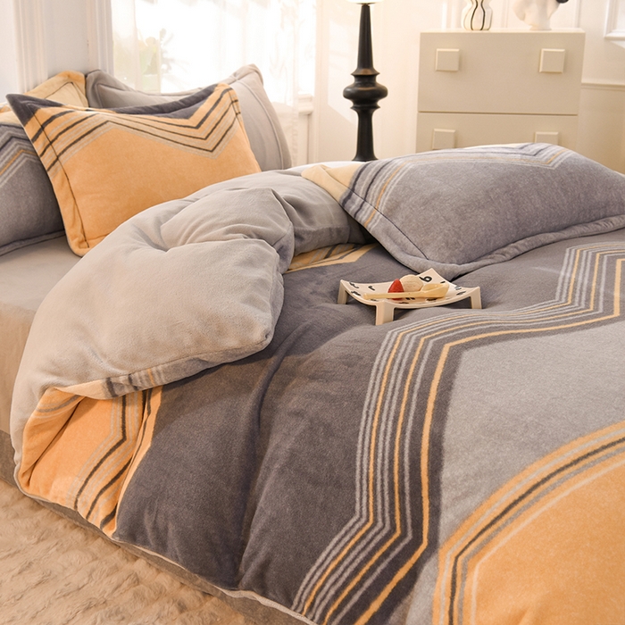 91家纺网 家纺一手货源 找家纺 简如 2025新款冰岛臻绵绒印花系列单被套牛奶绒单被套 晨光