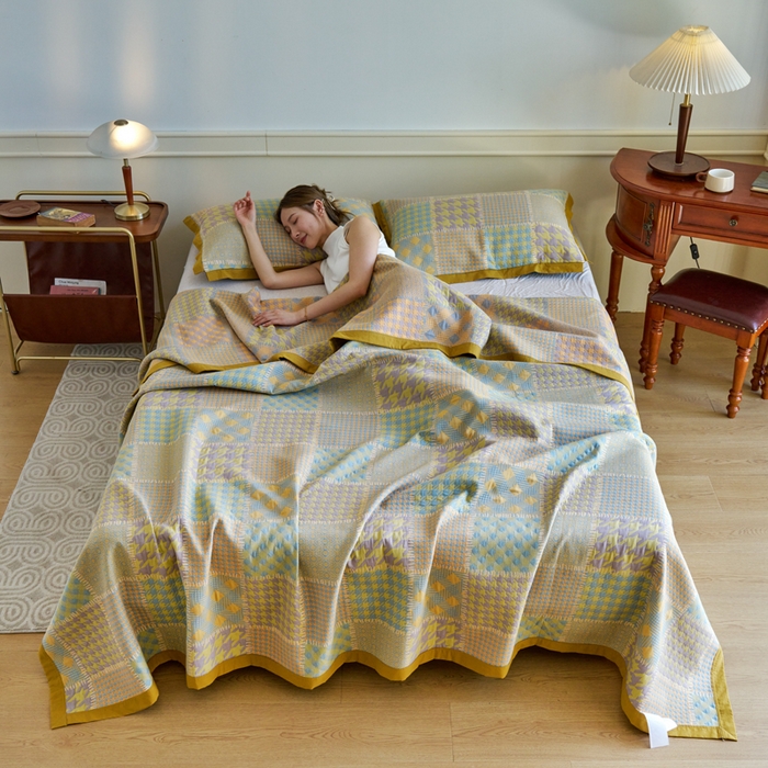 91家纺网 家纺一手货源 找家纺 棠薇 2023新款秋冬全棉三层纱床盖多功能纱布毯 艾克黄