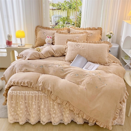 宜凡家纺 2023新款高克重牛奶绒绣花夹棉床裙四件套 镜花园-兔浅棕