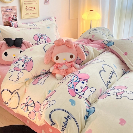 91家纺网 家纺一手货源 找家纺 （总）暮思 2023新款三丽鸥正版授权高克重加厚保暖牛奶绒四件套