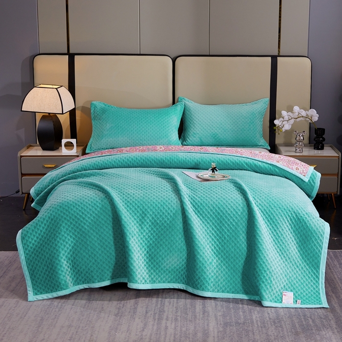 91家纺网 家纺一手货源 找家纺 晶缦家纺 2023新款华夫格牛奶绒床盖三件套 华夫格-翠绿