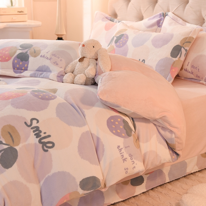 91家纺网 家纺一手货源 找家纺 2025新款冰岛臻棉绒印花系列牛奶绒小号三件套 缤纷乐园