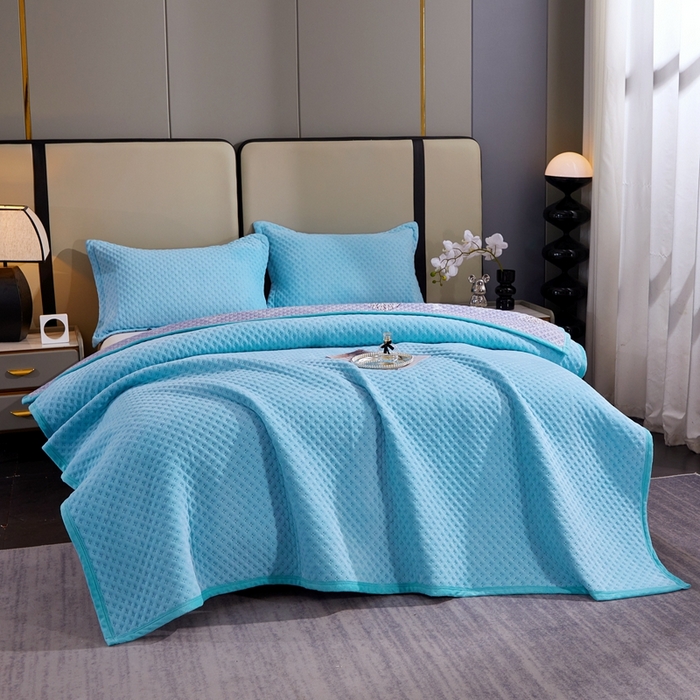 91家纺网 家纺一手货源 找家纺 晶缦家纺 2023新款华夫格牛奶绒床盖三件套 华夫格-天蓝