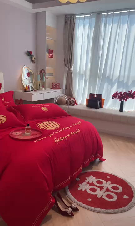 91家纺网 家纺一手货源 找家纺 欧乐蒂 2025新款亲肤棉刺绣婚庆四件套 甜蜜