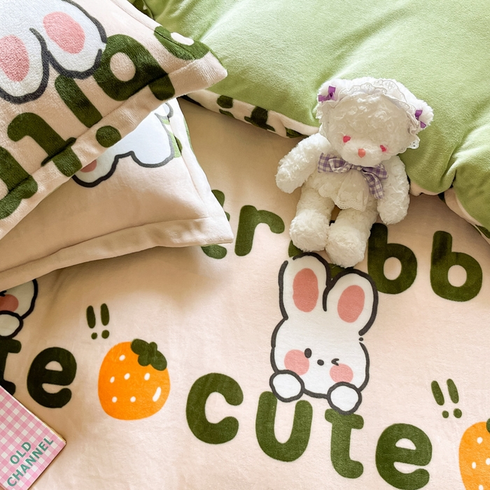 91家纺网 家纺一手货源 找家纺 慕澄家纺 2023新款小清新牛奶绒印花四件套 嗨皮兔