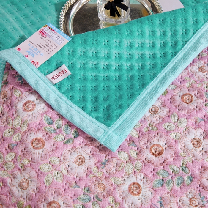 91家纺网 家纺一手货源 找家纺 晶缦家纺 2023新款华夫格牛奶绒床盖三件套 华夫格-翠绿