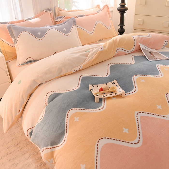 91家纺网 家纺一手货源 找家纺 简如 2025新款冰岛臻绵绒印花系列单被套牛奶绒单被套 梦幻海波-蓝灰