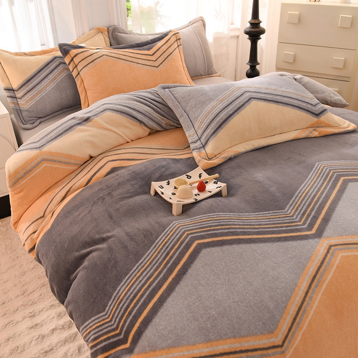 91家纺网 家纺一手货源 找家纺 简如 2025新款冰岛臻绵绒印花系列单被套牛奶绒单被套 晨光