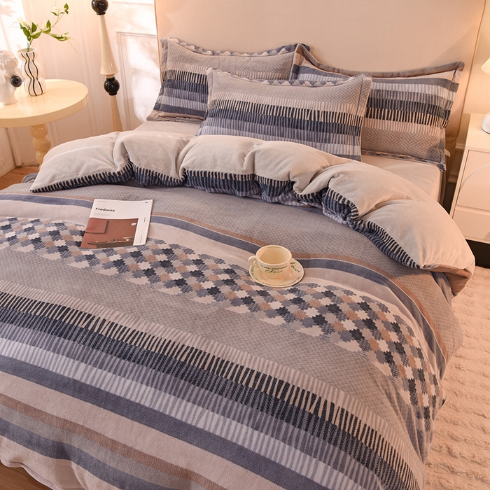 91家纺网 家纺一手货源 找家纺 简如 2025新款冰岛臻绵绒印花系列单被套牛奶绒单被套 洛林蓝
