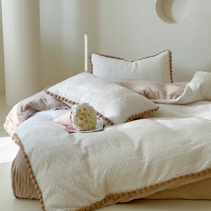 玛奇朵 2023新款秋冬新品泰兔绒提花-朵以系列四件套 朵以-白