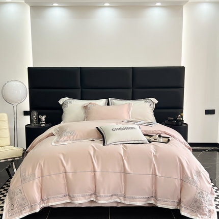 91家纺网 家纺一手货源 找家纺 若未2023新款50支长绒棉刺绣小香风四件套香蜜湖-花蜜粉