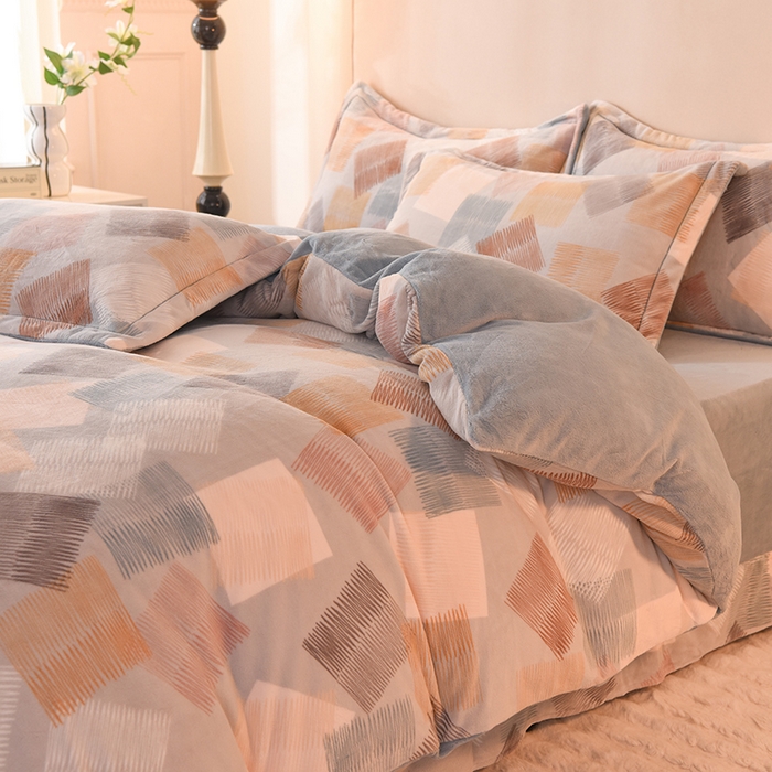 91家纺网 家纺一手货源 找家纺 2025新款冰岛臻棉绒印花系列牛奶绒小号三件套 贝尔