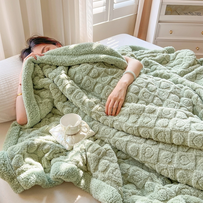 91家纺网 家纺一手货源 找家纺 欧邦 新款提花爱心款塔芙绒羊羔绒双层毛毯 果绿-同色